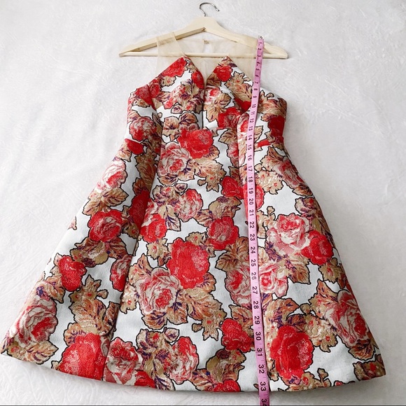 Topshop Gorgeous Floral Brocade Dress - Picture 12 of 16